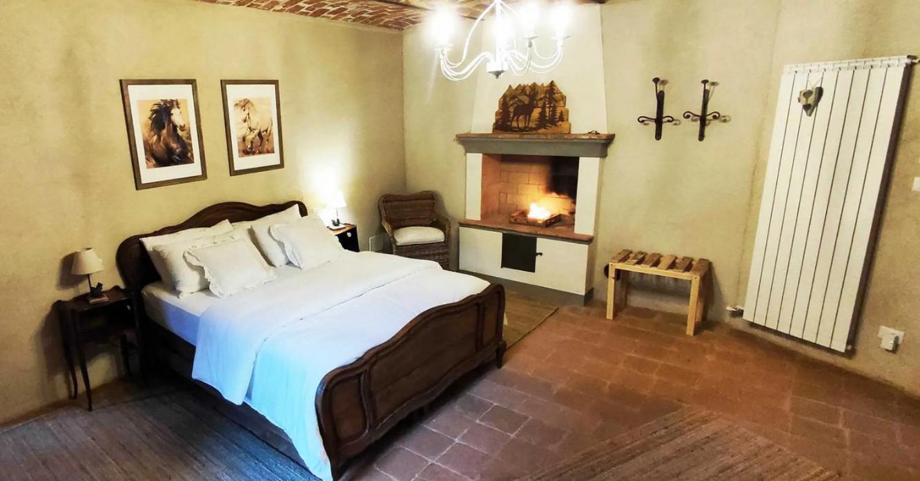مبيت وإفطار Cinzano La Casa In Collina المظهر الخارجي الصورة